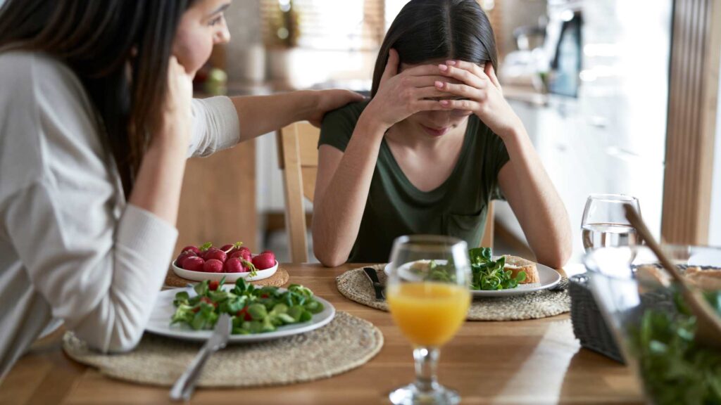 Ansiedad con la comida en verano: cómo disfrutar de tus vacaciones sin culpa